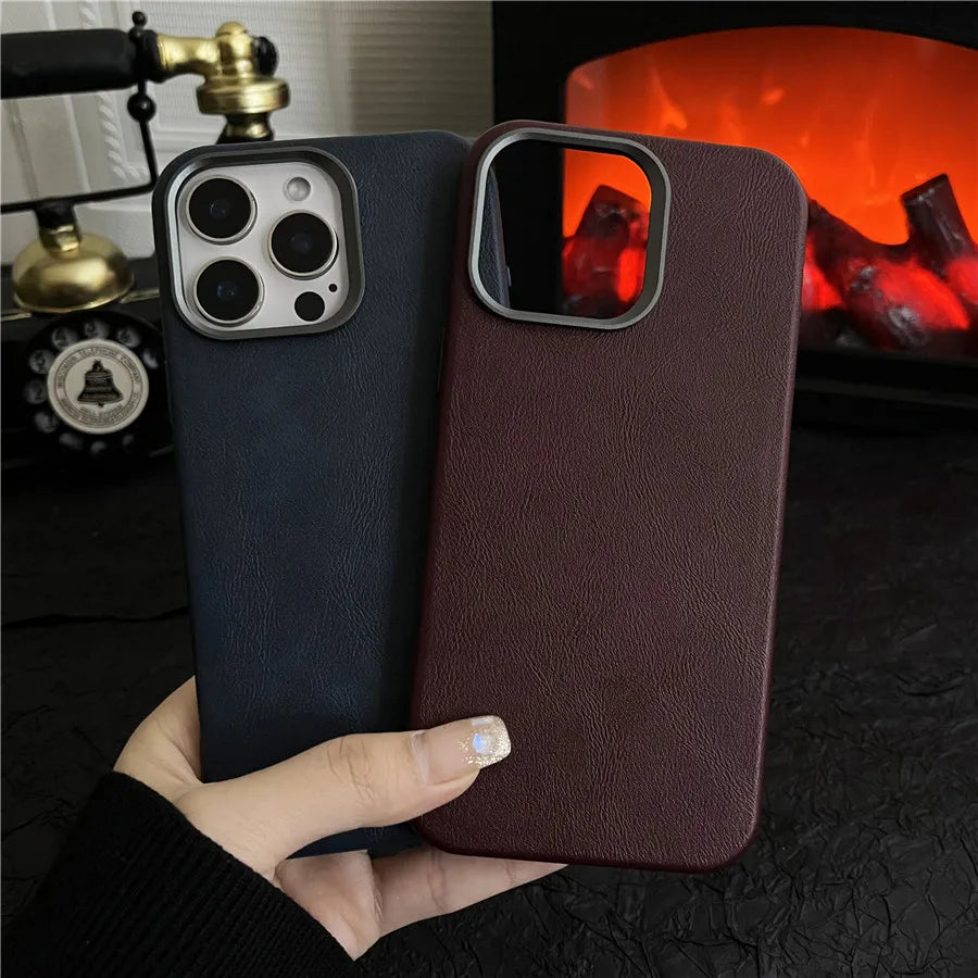 Vantage Leather Button Case