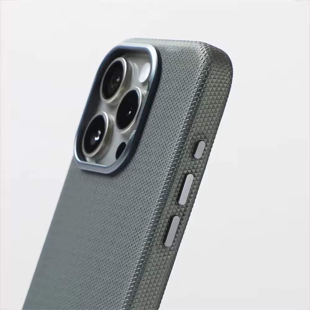 Armon Dual-Tone MagSafe Case