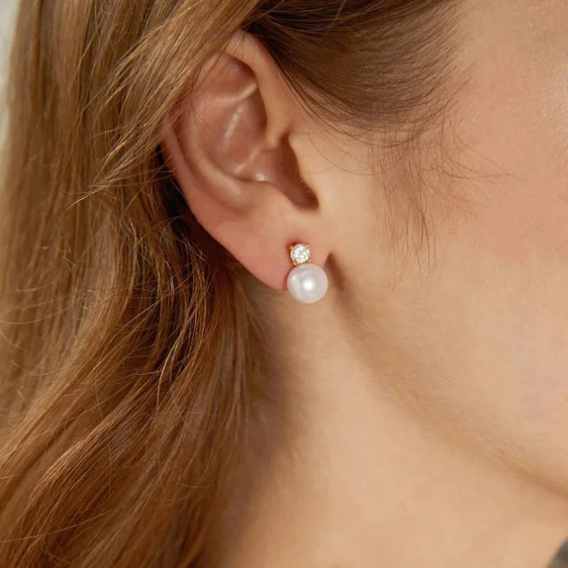 Dainashi Pearl Stud Earrings