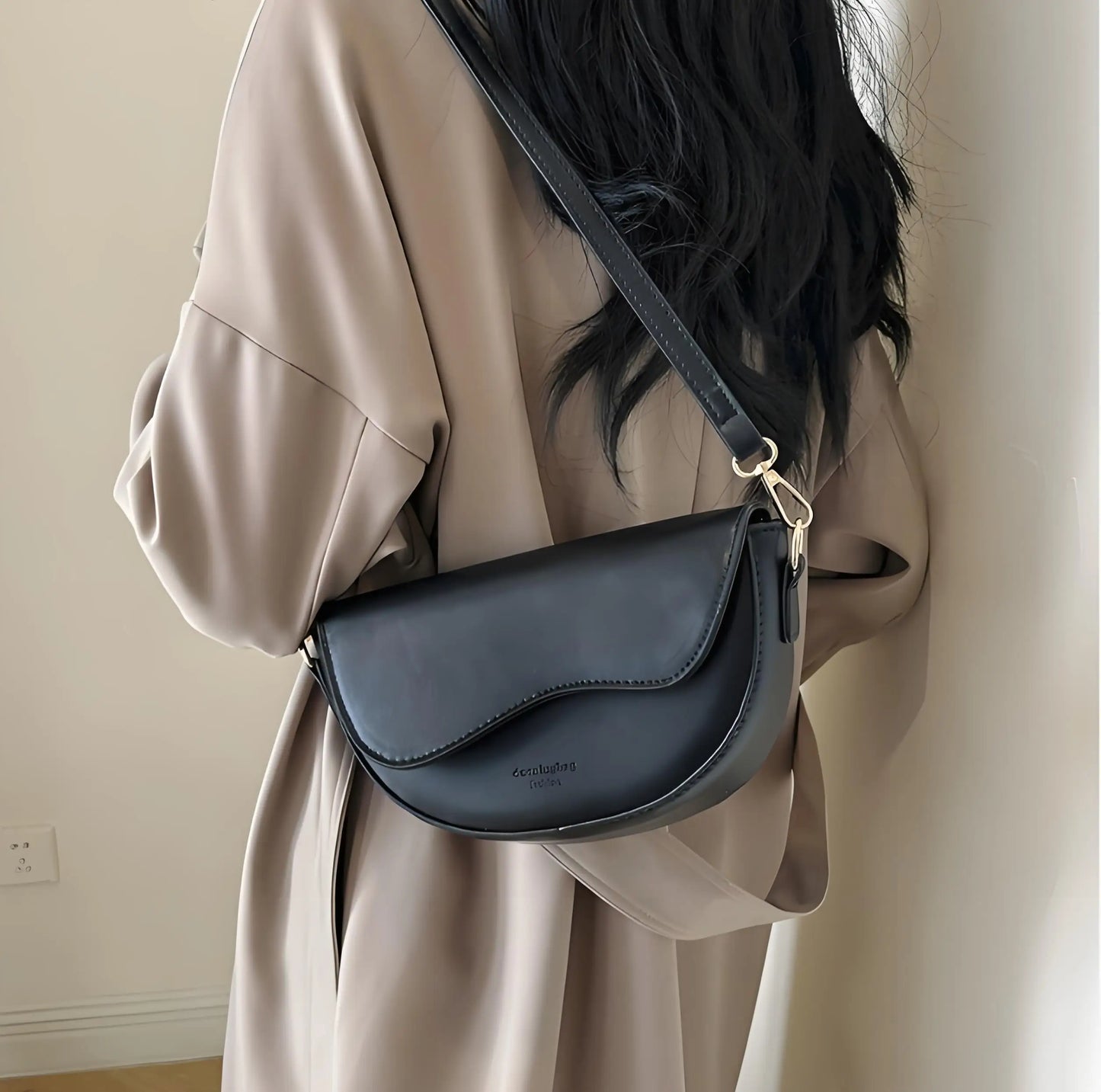 Elise Saddle Crossbody Bag