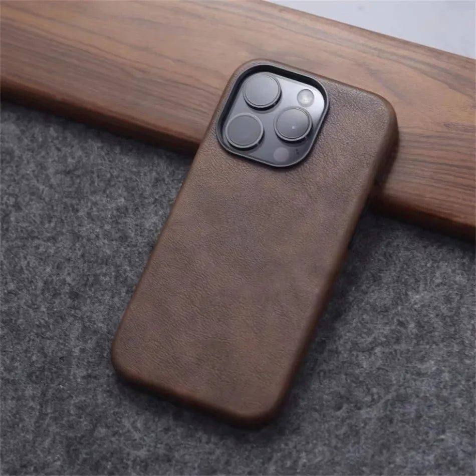 Roma Heritage MagSafe Leather Case
