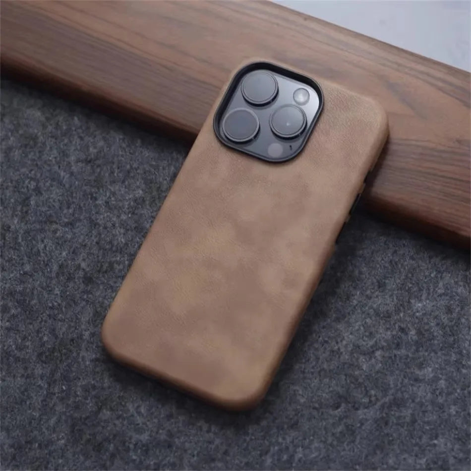 Roma Heritage MagSafe Leather Case