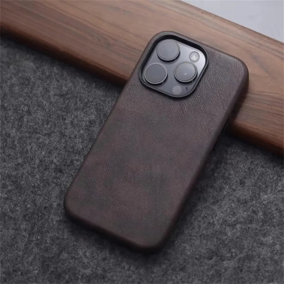 Roma Heritage MagSafe Leather Case