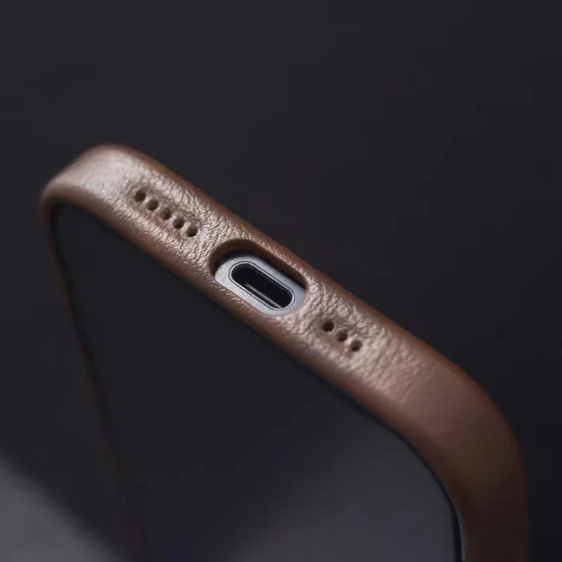 Roma Heritage MagSafe Leather Case